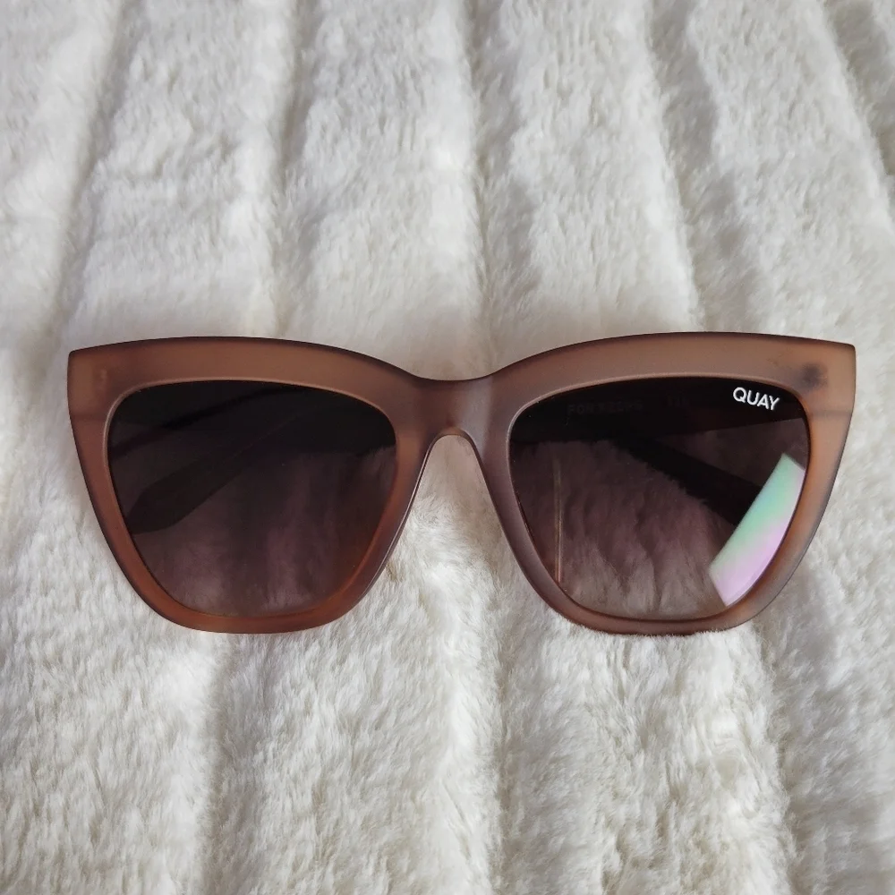 QUAY // ltd ed frosted caramel brown frame brown gradient lens cateyes